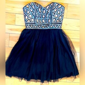 BLUE STRAPLESS SIZE 3, MINI DRESS, BRAND NEW, SEQUINS TOP, GORGEOUS